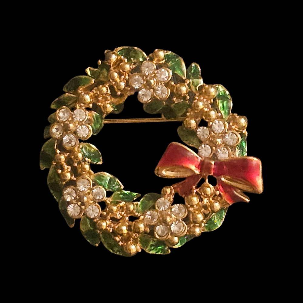 Vintage Christmas Wreath Brooch Green Enamel Red Bow Clear Rhinestone Gold Tone